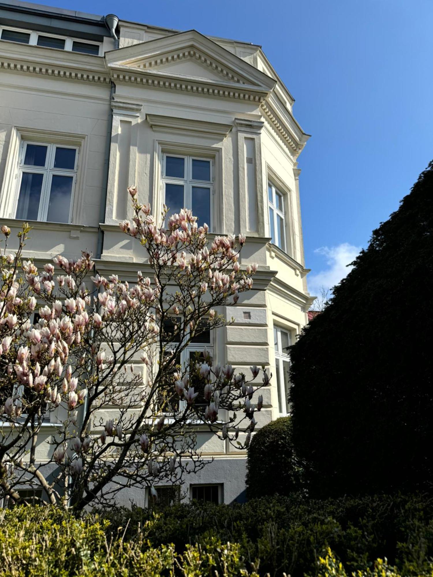 The Embassy Apartment Lund Bagian luar foto