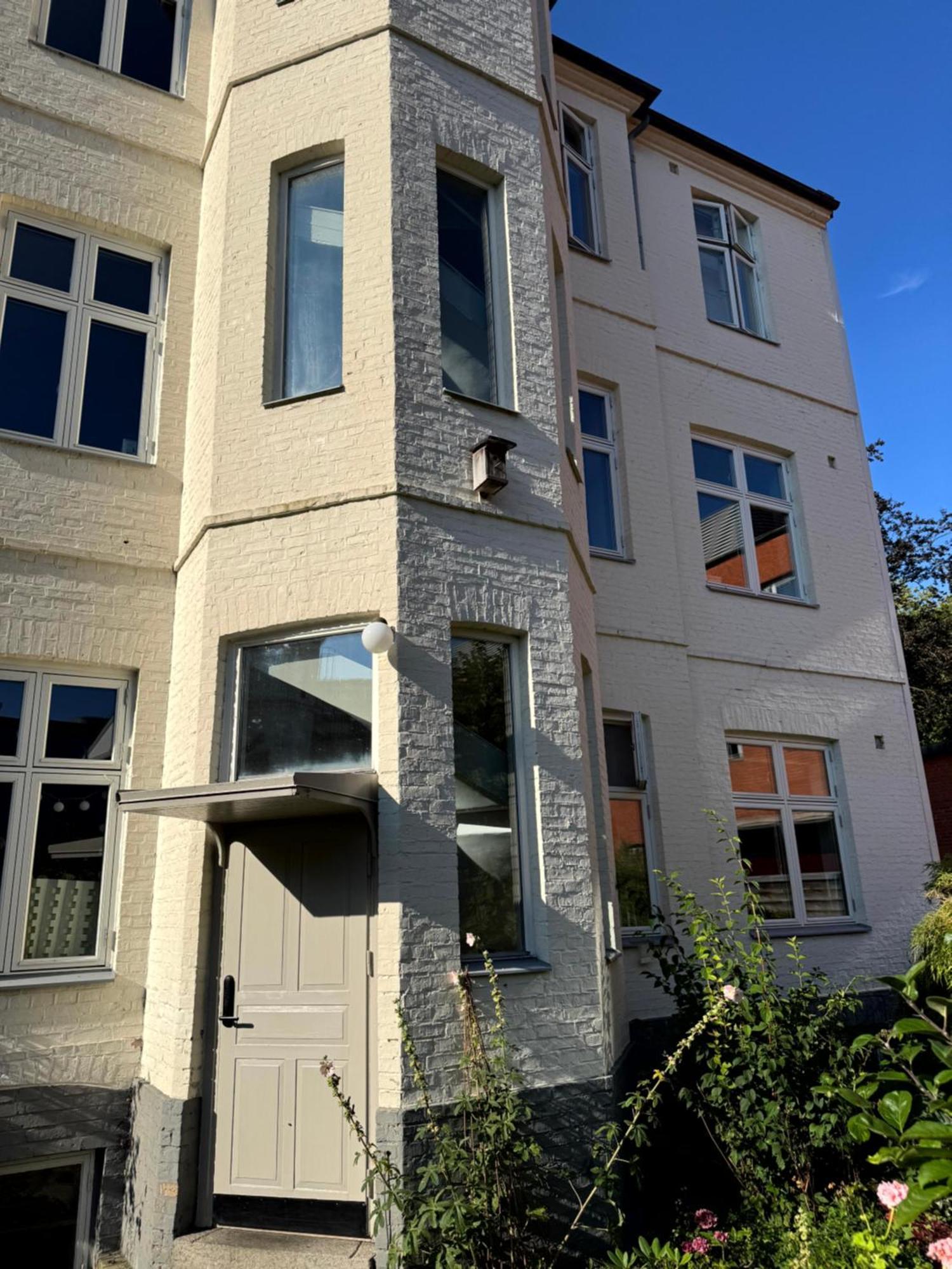 The Embassy Apartment Lund Bagian luar foto