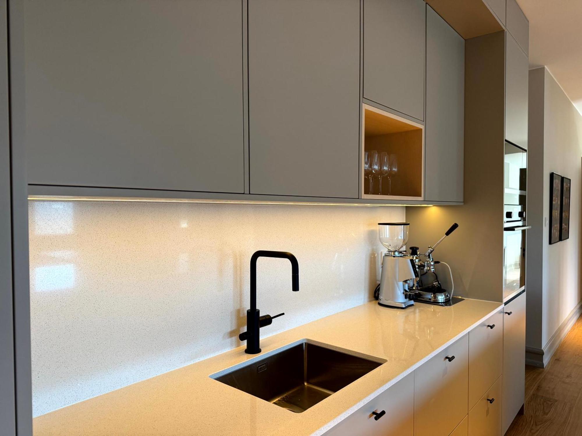 The Embassy Apartment Lund Bagian luar foto