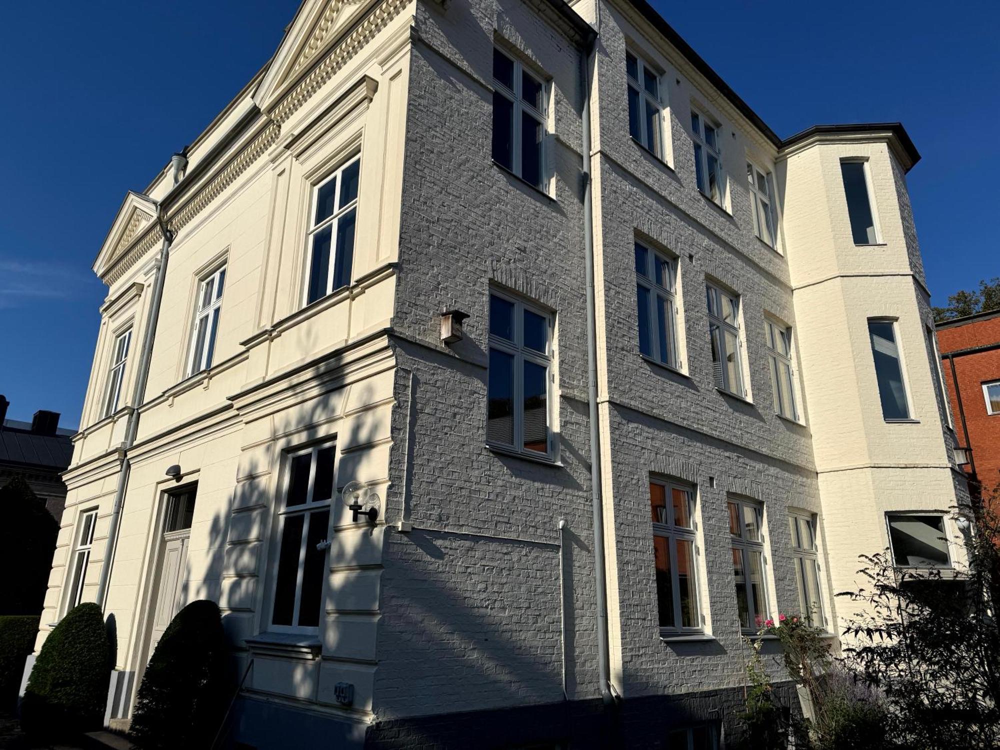 The Embassy Apartment Lund Bagian luar foto